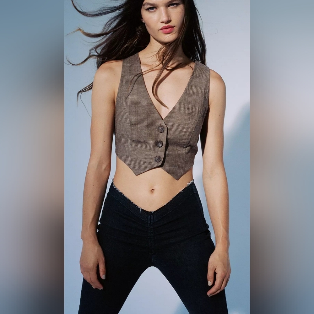 BDG Ruched V Front Flare Jean size 31